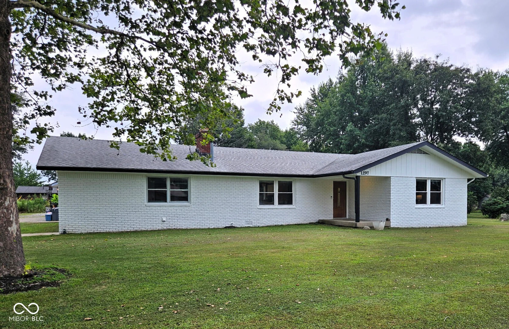 1297 County Road 475, Avon