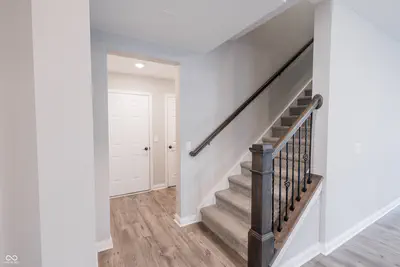 8910 Howlett Lane, Indianapolis - 12
