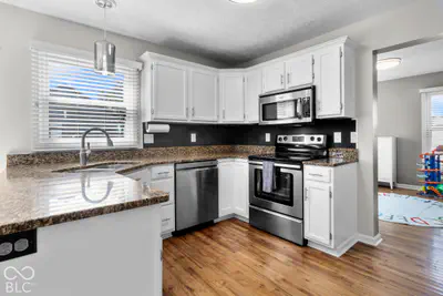 1067 Arlington Court, Carmel - 18
