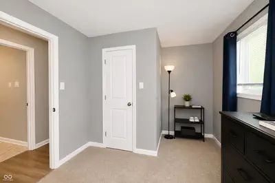 930 N Eaton Avenue, Indianapolis - 25