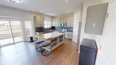 9802 Violet Circle, Indianapolis - 11