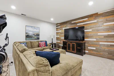 5328 Woodfield Drive, Carmel - 41