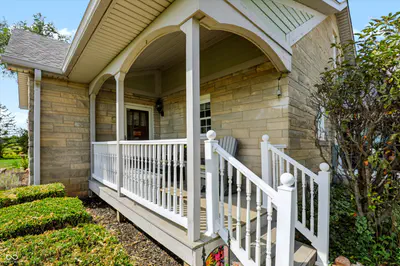 9510 235th Street, Cicero - 4