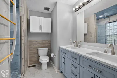 12161 Driftstone Drive, Fishers - 20