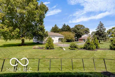 5216 Bayberry Court, Whitestown - 47