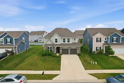 5693 Terracotta Trace, McCordsville - 47