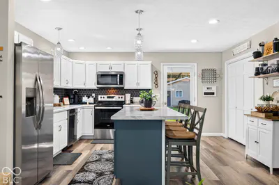 831 Sarasota Drive, Seymour - 8