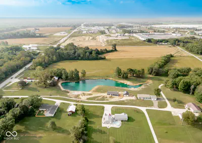 5954 US HWY 31, Seymour - 58