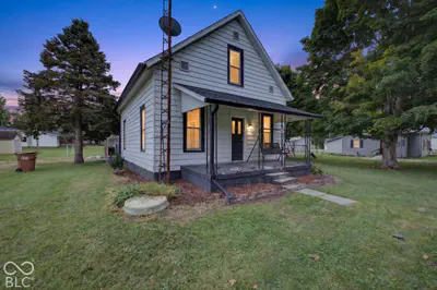 303 Brant Street, Waynetown