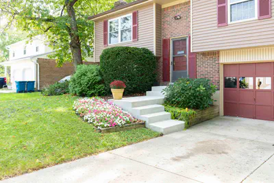 7611 Home Drive, Fishers - 43