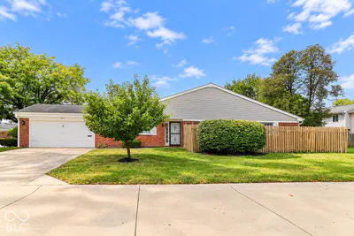 7644 Vintage Circle, Indianapolis - 2