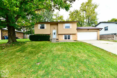 1610 Yazoo Drive, Beech Grove - 2
