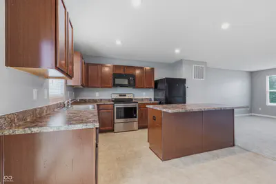 175 Dietz Drive, Greenwood - 11