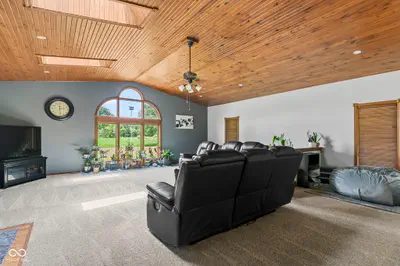 3650 Little York Road, Scottsburg - 14