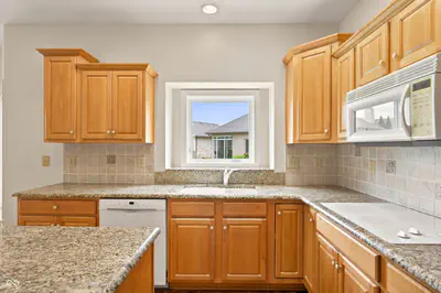 10914 Lightship Court, Fishers - 18