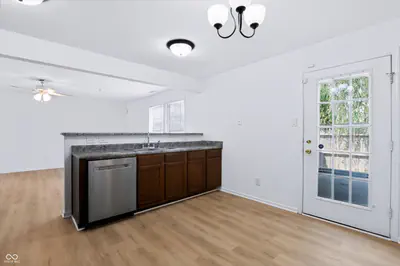 1500 Pencross Ln, Greenwood - 12