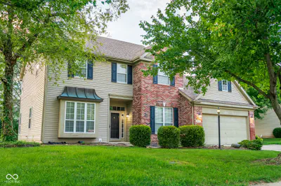 8302 Crystal Pointe Lane, Indianapolis - 2