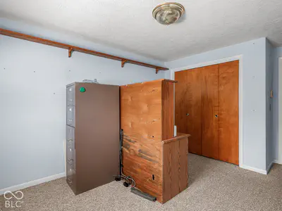 9008 Carriage Lane, Pendleton - 15