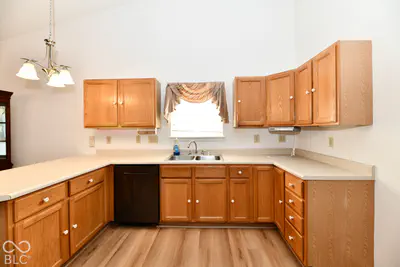 533 Blue Spring Drive, Indianapolis - 14