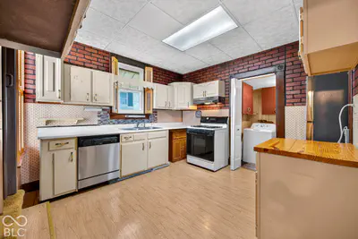 618 S Poplar Street, Seymour - 30