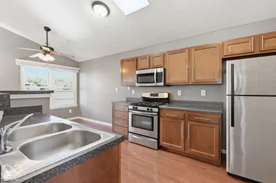 2953 Sunnyfield Court, Indianapolis - 15