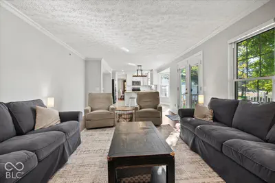 8732 Buffett Parkway, Fishers - 19