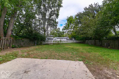 9226 Rochelle Drive, Indianapolis - 32