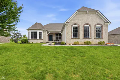 5218 Sweetwater Drive, Noblesville