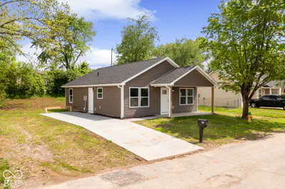 1918 Country Manor Way, North Vernon
