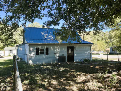 208 N East, Roachdale - 15