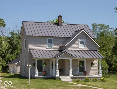 6862 Travis Road, Greenwood