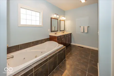 7082 Bitternut Lane, Plainfield - 20