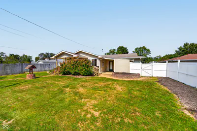 2846 Hillside Drive, Bedford - 38