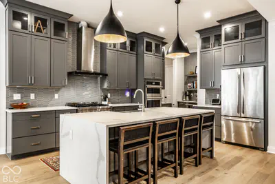 547 E 82nd Street, Indianapolis - 14