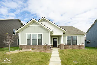 15384 Cardonia Road, Fishers