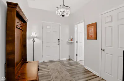 3392 Roundlake Lane, Whitestown - 2
