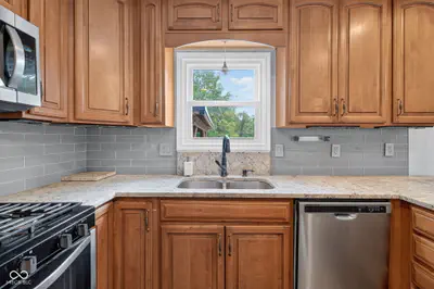 7719 Golf Club Court, Indianapolis - 25