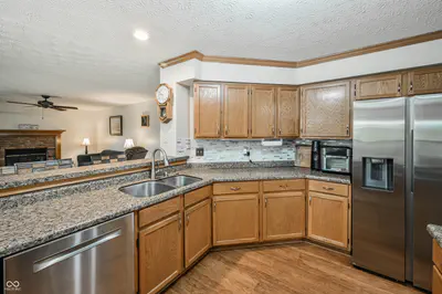 10997 Ridge Court, Fishers - 8