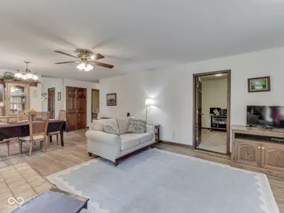 8215 Sweetwater Drive, Nineveh - 35