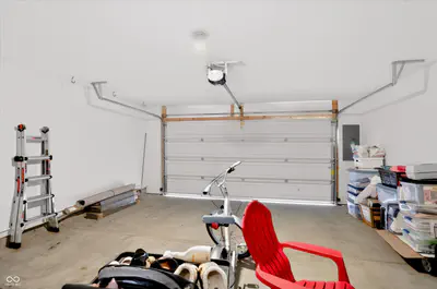 6379 Central Boulevard, Whitestown - 31