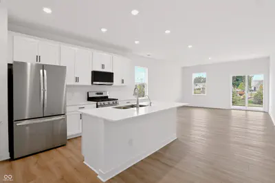 5192 Foxley Park Lane, Avon - 4