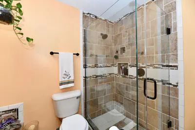 5006 Essex Drive, Carmel - 19