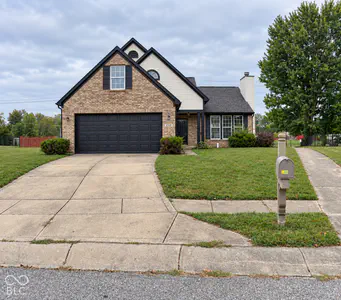 9905 Alexia Drive, Indianapolis