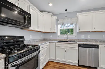 10537 Simsbury Court, Indianapolis - 12