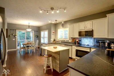 12817 Mojave Drive, Fishers - 8