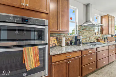 9627 Summerton Drive, Fishers - 6