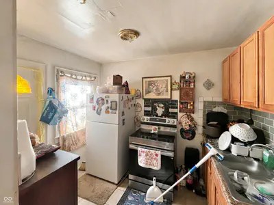 1020 Grant Avenue, Indianapolis - 18