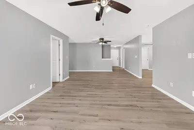 910 Stonehurst Drive, Franklin - 11