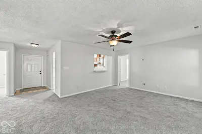 5916 Rolling Bluff, Indianapolis - 5