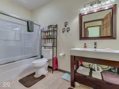 7210 Halibut Drive, Nineveh - 64